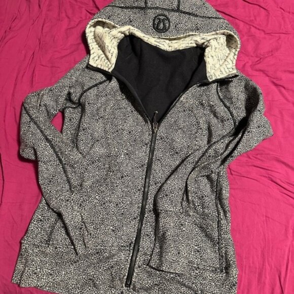 Lululemon size 10 scuba hoodie - Picture 1 of 3